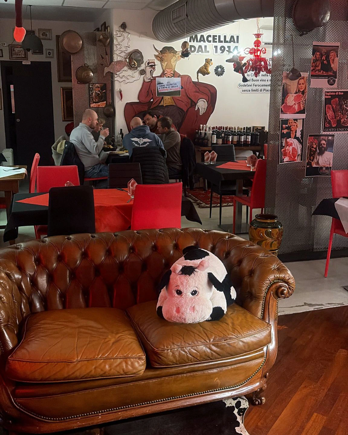 interno-ristorante-fuori-dal-comune-la-qualunque-grill-bbq-rho-milano